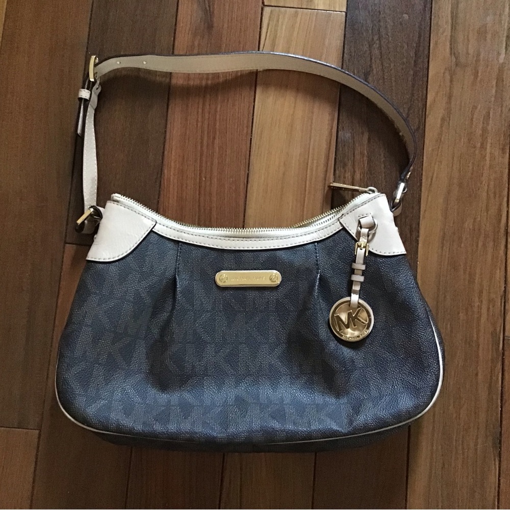Michael Kors signature medium handbag